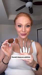 Searching for the ultimate brushes to enhance your makeup application? ✨ Here are three key thoughts on the Artis brushes that make them a must-have:✨ 1. They blend effortlessly, creating a flawless, airbrushed finish that looks professionally done. 💁‍♀️ 2. Unlike traditional brushes, they don’t soak up excess product, ensuring you maximize every drop of your favorite makeup. 🖤 3. With densely packed bristles, they’re easy to maneuver, allowing for precise application in all the right places. 
