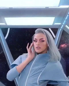 Pabllo Vittar - #Buzina 🔈🛸 https://youtu.be/J6UBEhPVf1w | Sony Music Brasil