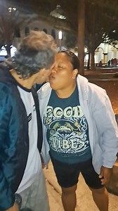 86K views · 730 reactions | QUE VIVA EL AMOR  ENTRE EL HOMBRE DE LAS 7,000 MUJERES Y SU NOVIA   #viralreels #viralreelsfb #viralreelschallenge #condontibu #humorlatino #viral #humor #PlazaLibertad #ElSalvador #centrohistorico | Chiquita Miranda | Facebook