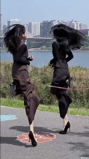 Elegant All-Black Look ✨ | Classy Long Dress & Heels Fashion Style