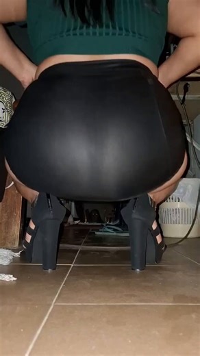RT @Sfa_rjs: Súbeme la faldita y dame leche por el cvlo🤤💦🥵--Mis packs están disponibles 🎁Novia Virtual, Vídeos personalizados, Videos d…