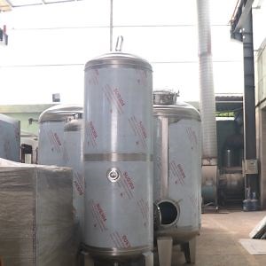 [Hot Item] Auto Bottles Gas Drinks Filling Plant