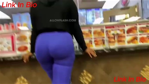 RT @uflash_01: Hot stranger milf flashed in store. Asked her for special treatment. She took me to her place to drill her bigg ass. Don’t…