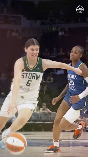 Well that was pretty 😍 #TakeCover | Seattle Storm