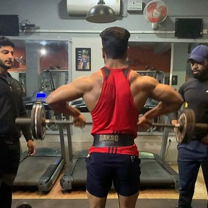 Pushpender Thakur @pushpendra_singh94 , student of Dronacharya THE GYM preparing for upcoming muscle mania &amateur Olympia 2019. #dronacharyathegym#muscleandfitnessindia#ingenefitness#fitnessworld#domin8rnutrition | Mukesh Singh Gahlot
