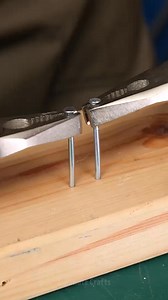 624K views · 1.6K reactions | How to strip wire! #fblifestyle | 5-Minute Crafts Men | Facebook