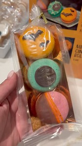 29K views · 185 reactions | We stopped in Carousel Coffee over at Disney’s Boardwalk for some Halloween Treats!  We tried the delicious Halloween Trio of Macarons including flavors Pumpkin-spiced Milk Chocolate, Green Apple-Caramélia Chocolate, Blood Orange-Dark Chocolate!  If you like Macarons these are a must try! #disney #macarons #halloween #halloweentreats #boardwalk #pumpkin #pumpkinspice | Disney Addicts | Facebook