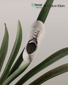 Together with material developer Ananas Anam and fashion brand Calvin Klein, we’re taking bio-based material innovation to a whole new level – and adding a tropical twist in the meantime! Introducing “The Sustainable Knit Trainer” which features a knitted upper made of PIÑAYARN® derived from pineapple leaf waste and blended with wood-based #TENCEL™ Lyocell fibers! 🍍 🌱 Truly an #EcoChic staple, this pair of #SustainableSneakers is yet another testament to the versatility of TENCEL™ fibers and o