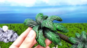 Barydat Realistic Palm Tree Decor for Nativity Scene Christmas Tabletop Resin Mini Palm Tree for Three Kings Day Nativity Figurine Figurines(9.5'' for 7'' Scene Scale)