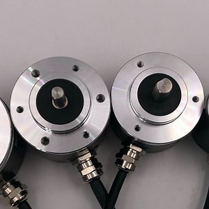 [Hot Item] Adk Mechanical Shaft 8mm 1024PPR Single-Turn Modbus Absolute Rotary Encoder Robot Agv