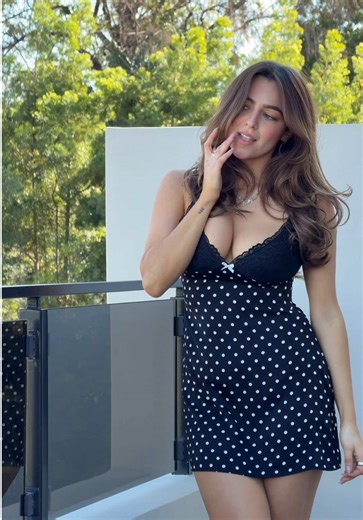 A lil transition moment✨ #transition #trend #grwm #polkadotdress