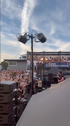 A frat house sing along to Hey, Soul Sister = checked off our bucket list ✅