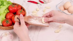 Gnocchi Board, Wood Pasta Board Paddle Homemade Gnocchi Maker, Easy to Use and Clean Pasta Making Tools for Home Kitchen Cooking