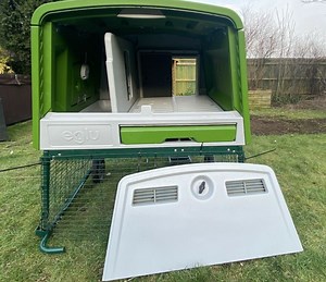 Meine Eglu Cube Erfahrungen: Der beste Stall von Omlet? - Ilkasfarm