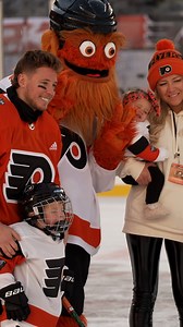 Flyers Family over everything. 🧡🖤 Cam Atkinson was mic'd up for practice and the family skate at MetLife Stadium. #LetsGoFlyers | #StadiumSeries | Philadelphia Flyers