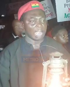 "Akufo-Addo, stop the dumsor" 👀 #DumsorMustStop #MetroNews | Metro TV Ghana