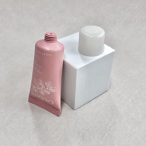 [Hot Item] Eco-Friendly PCR Soft Tube with Luxurious Skincare Touch Container
