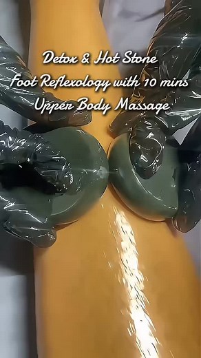 Our Detox & Hot Stone Foot Reflexology paired with a 10-minute Upper Body Massage melts away fatigue, improves circulation, and restores balance from head to toe. 💆🏽‍♀️ Experience deep renewal, only at Le’Couleur Beauty Bar. #headspa #hairspa #scalpmassage #neckmassage #shouldermassage #massage #bodymassage #spainkingston #facial #kingstonjamaica #lecouleurbeautybar#luxuryspa #jamaica #skincare | Le’Couleur Beauty Bar