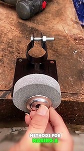 Methods for making a simple homemade bench grinder