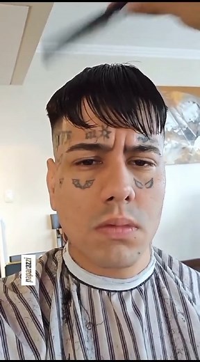 1.4K views | Año nuevo, look nuevo Duki aprovechó el fin de año para hacerse un cambio de look y causó furor ¿Te gustó su nuevo corte de pelo? #Duki #CambioLook #CortedePelo | Paparazzi | Facebook