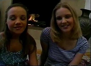 Guage And Young Blonde 4 Finger Club