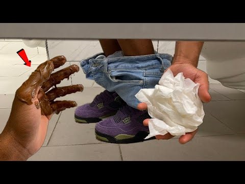 Fake Poop Prank In School Bathroom💩🚽