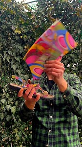 Crafty husband surprises his wife with DIY sandals | DeMilked