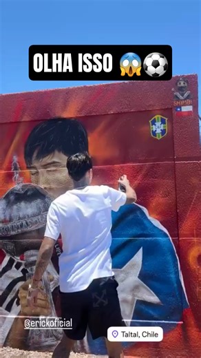 ÍDOLO! PULGAR DO FLAMENGO AUTOGRAFA GRAFITE FEITO NO CHILE 🇨🇱🔴⚫️ #shorts #flamengo #erickpulgar