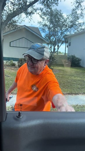 POV you’re a private investigator and the neighborhood is nosy. Not burned — just nosy people. Warren Investigations #privateinvestigator #fyp #surveillance #cheating #viral