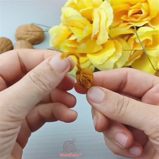 ✅Learn how to recycle walnut shells and make tiny turtles instead of throwing them away in this video! Contribute to the environment with this creative recycling project. 🐢🌰 | Crochet&Knitting by marifu6a