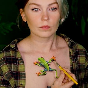 Super Realistic Frog Painting 🐸 | Jo Steel