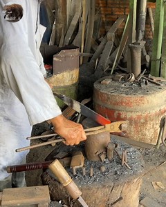 How to make a machete #How #AmaZing #reelsfb #blacksmith #handmade #homemade #metalworks #metal | METAL WORKS