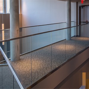[Hot Item] Glass Aluminum U Channel Glass Railing for Apartment