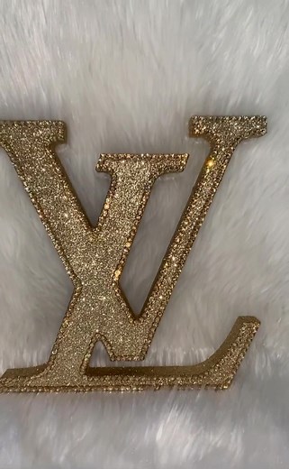 How to video #bling #lv #glitter #rhinestones #rhinestoneartist #blingbaby #howto #diycrafts #fyp #craftymom #diydecor