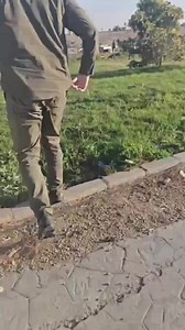 #Syria | Abu Mohammed Al Jolani leader of Hayat Tahrir Al Shaam (HTS) prostrating as he enters #Damascus before his victory speech at the Umayyad Mosque. | Salaamedia