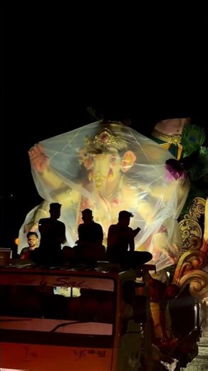 bappa entry 🧿🙏🚩 #ganpatibappamorya #visrajan #ganeshachaturthi #hindugod #festival #lalbaugcharaja