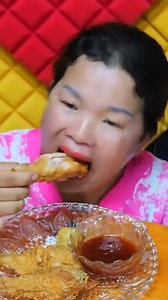 Eating Church’s Fried Chicken with Hot Honey #asmr #eating #food #shorts #mukbang #shorts #reelsfypシ #asmrmukbang | VSN