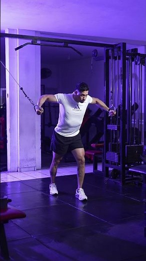 Cómo hacer cable crossover/cruces en polea #shorts #gym #tips #entrenamiento #fitness #pectoral