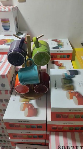 ✨ SOLD NA ANG MUG SET! IKAW, MAY NAIWAN PA PARA SAYO? ☕🍽️ Thank you sa aming happy customer na agad kumuha ng MUG SET! 🥰 Ang bilis ng bentahan — kaya kung ikaw ay mahilig sa eleganteng tablewares, huwag ka nang magpatumpik-tumpik pa! ✅ Magaganda at de-kalidad ✅ Perfect pang-display o pangregalo ✅ LIMITED STOCKS — paunahan na lang! 📩 PM na para sa presyo at available designs! 📦 Pwede rin ireserve — pero hanggang supplies last lang talaga! Hindi mo na kailangang lumayo para sa classy at abot-k