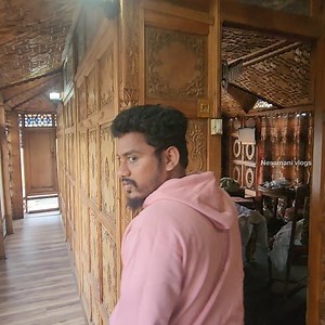 19K views · 481 reactions | Kashmir Luxury Boat House Tour | Will you stay in this Boat House ? | NesaMani Vlogs | Facebook