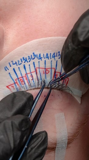 18 reactions | Watch us place lashes on each layer of this Wispy...