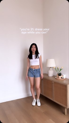 evelyn ramli on Instagram: "but tbh I only dress like this maybe 80% of the time HAHAH which outfit was your fav? 懶 #timelessfashion #elegantoutfit #pinterestfashion #oldmoneyaesthetic"