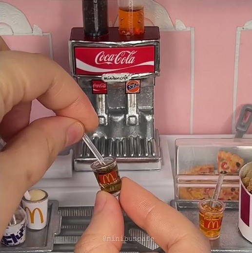 working mini soda machine 🥤#minifood #satisfying #soda #cocacola #fastfood