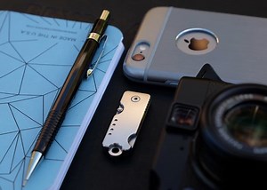 Ultimate Titanium Keychain Knife (video)