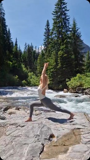 Atrodoties vietās, kuras ir tik kristāliski tīras, tik viegli savienoties ar dabu, sajust Vienotību ar to, piedzīvot tīru esību un pārpilnības sajūtu. Pateicība💎🤍💎 #lecha #daba #viensvesels #kristāltīri | Sandra Lasmane