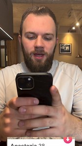 Które ogłoszenie najlepsze? 🤣Tinder z lektorem🎙️ | Piotr Tarsa - Lektor