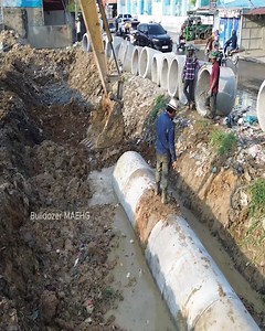 KOMATSU Bulldozer Advances Project: Filling Pit & Installing Concrete Pipes | Bulldozer Cambodia