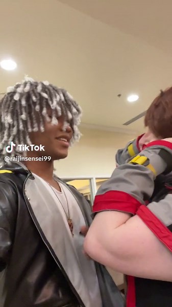 Sora and Riku Kingdom Hearts Cosplay Fun