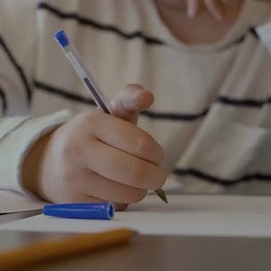 28K views | Le score moyen au test TOEIC® décroît progressivement...