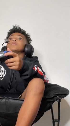 He know good and well it’s bedtime anyway lol #canndyyman #hotpotato #fortnite #bedtime | Marcus Hicks